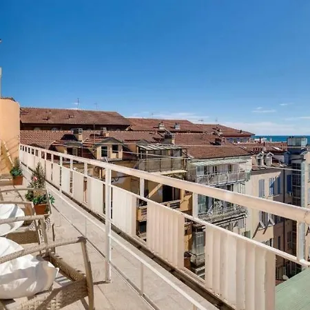 Via Volta Apartment *