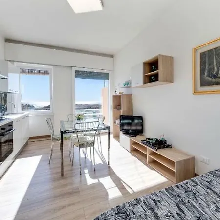 Via Volta Apartment