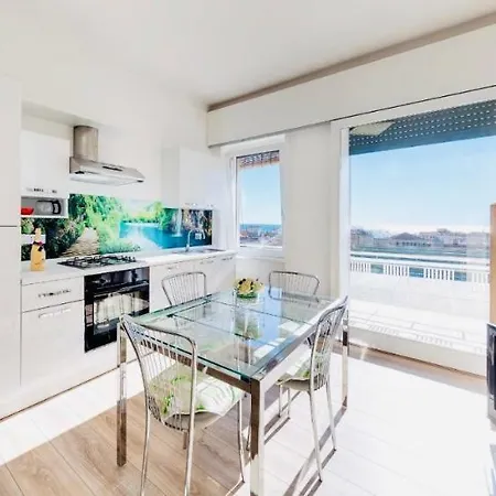 Via Volta Apartment *